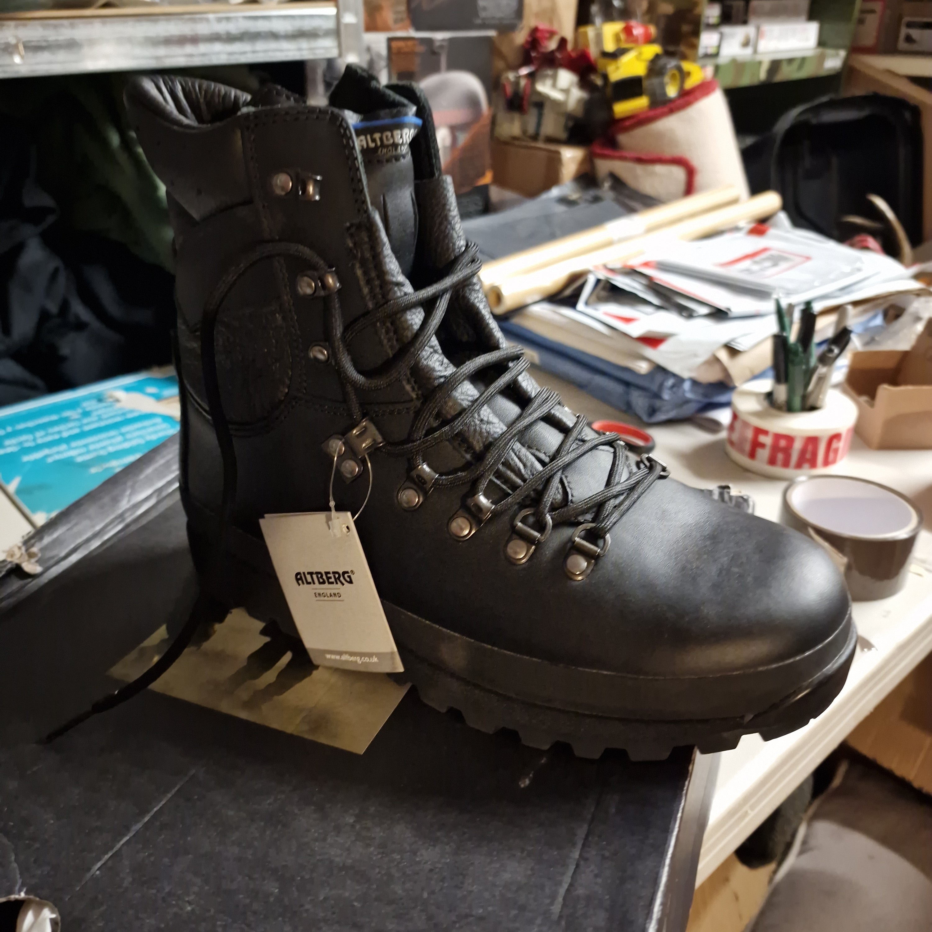 Altberg military outlet boots