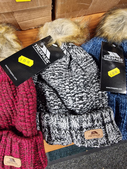 Trespass Killisa woolen lined bobble hat