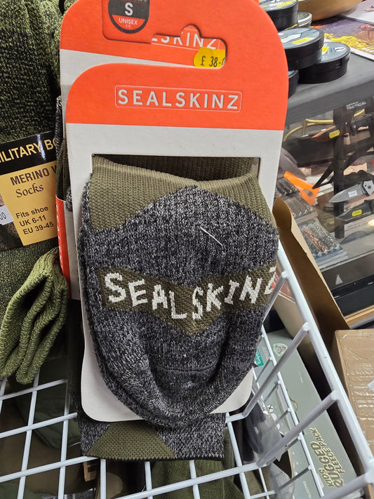 Sealskinz waterproof socks