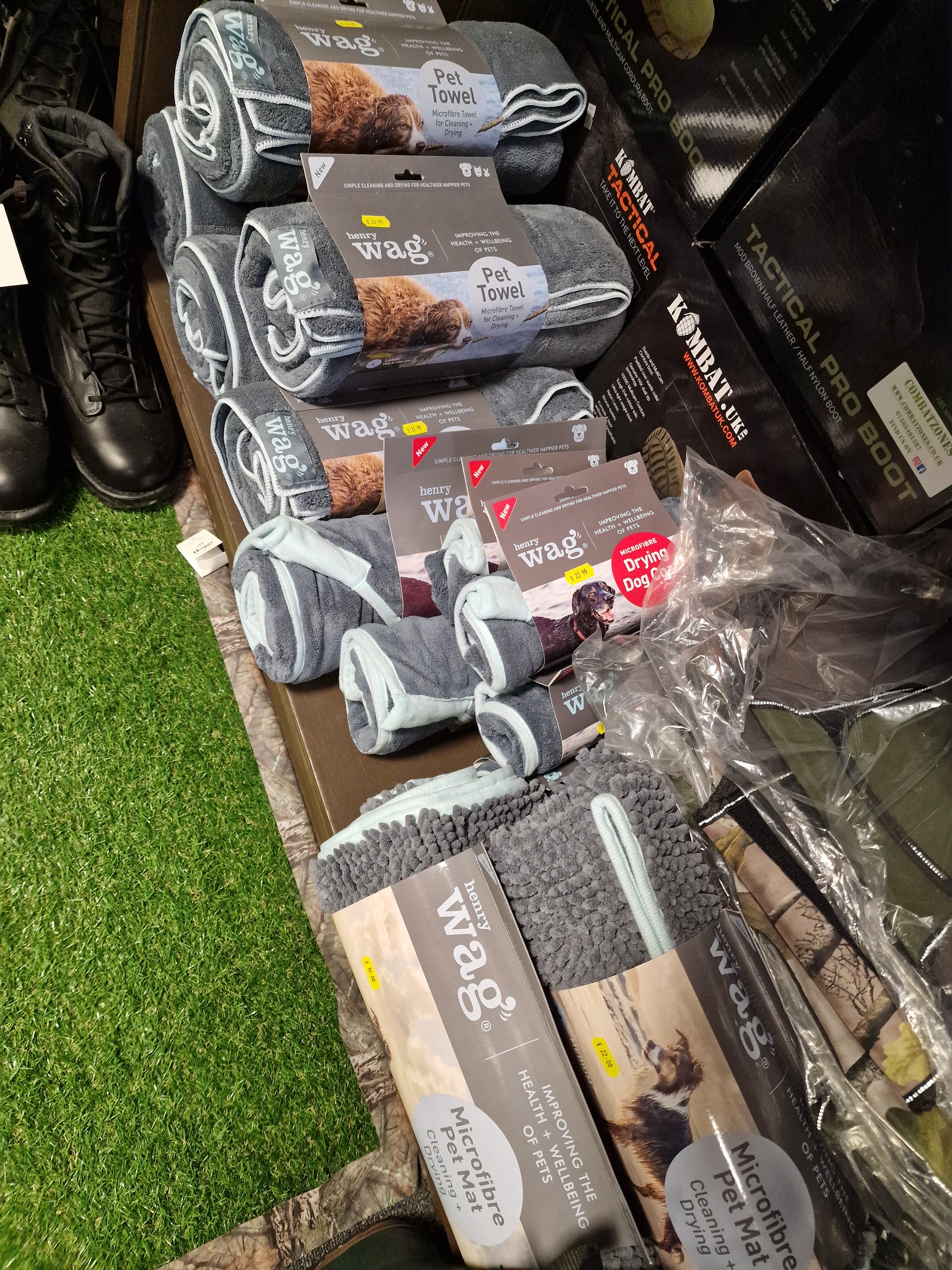 Henry Wag Dog Drying Towel